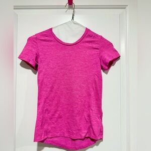 Girls, pink champion, activewear short sleeve top. Stretchy/breathable. Size 7/8